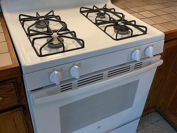 3rd image of 112 N Hyde Park Ave #2L