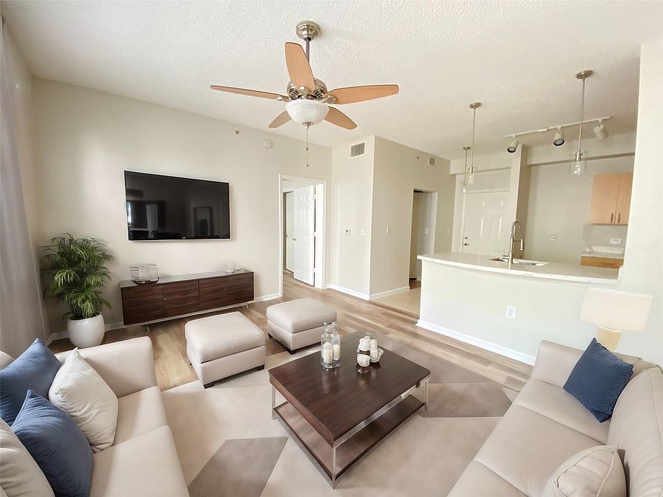 1st image of 533 NE 3rd Avenue #246