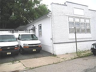 4th image of 36 E Dickerson St