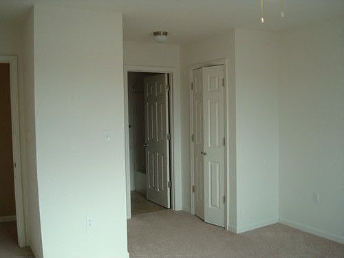 3rd image of 1117 Newfoundland Dr