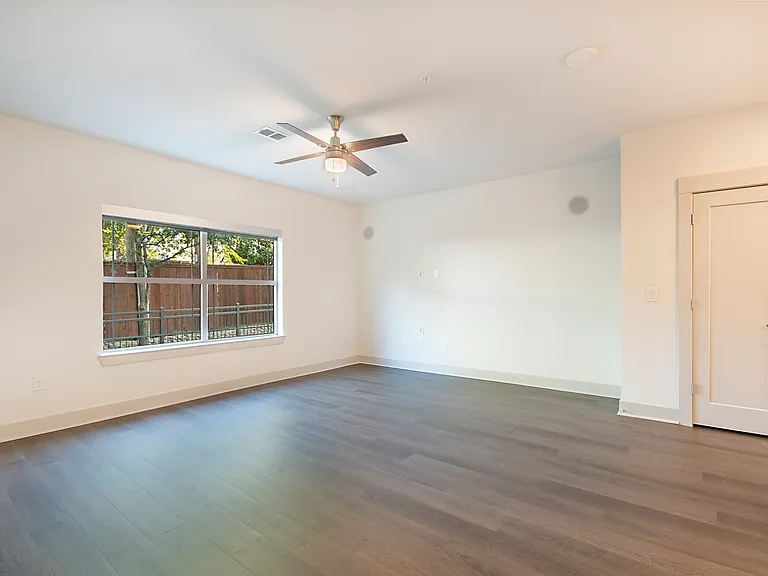 5613 Belmont Ave #TOWNHOUSE — Photo 6