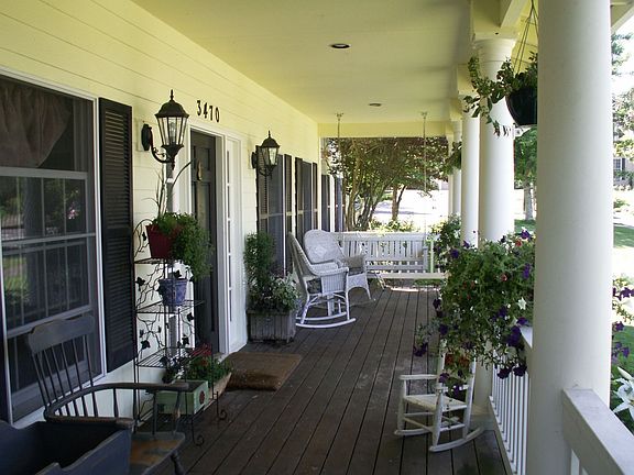 full covered porch