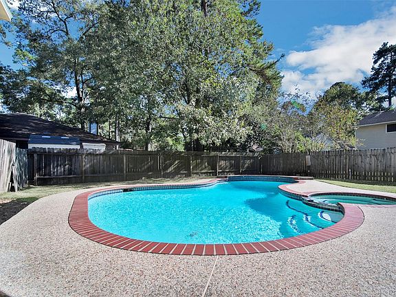 4th image of 5203 Village Springs Dr