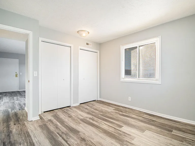 901 James Pkwy #2 — Photo 10