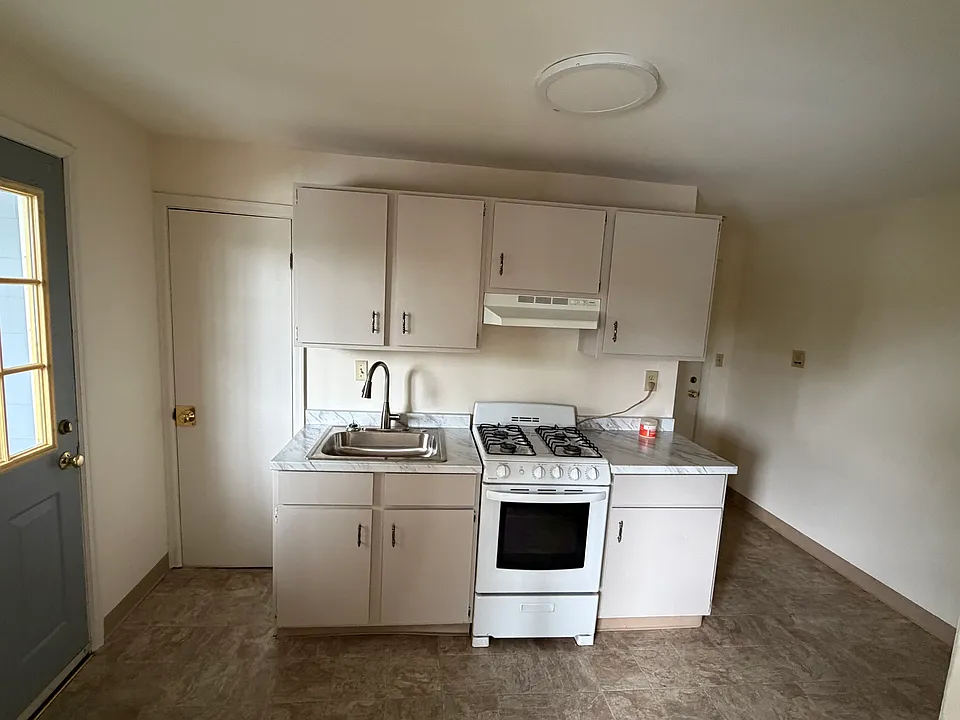183 Bemis Rd #11