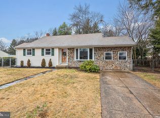 709 5th St, Delran, NJ 08075