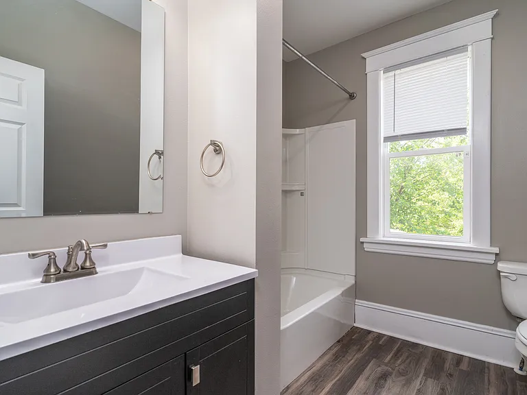 514 Cherry St — Photo 13
