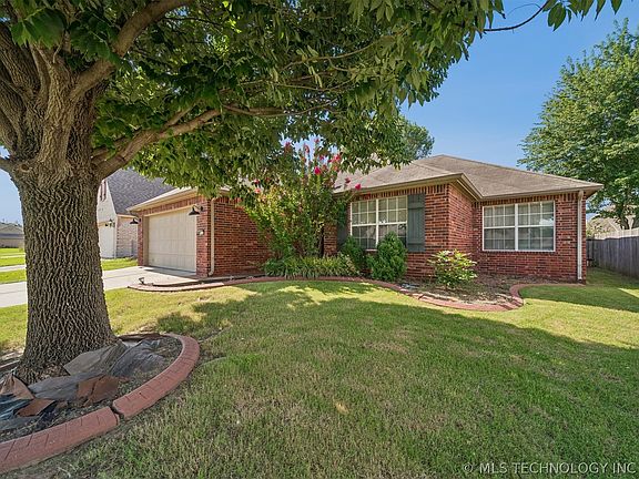3rd image of 21204 E 39th Pl S