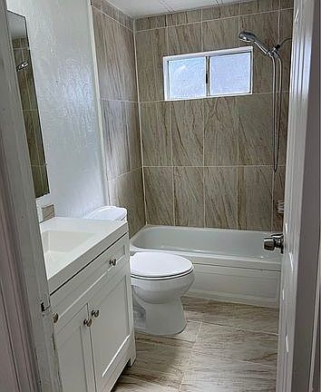 2nd image of 543 N Lamb Blvd Trailer 73