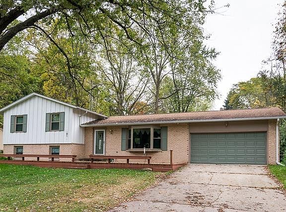 2nd image of 4852 S Whitman Cir