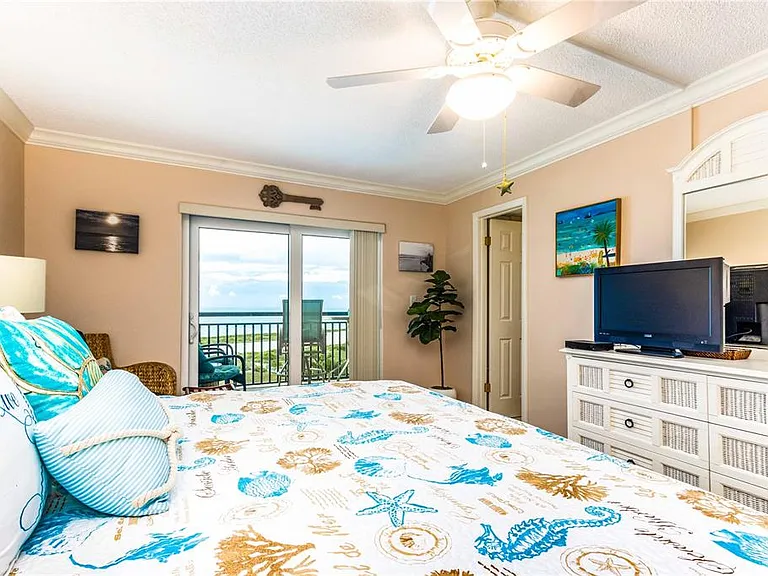 1270 Gulf Blvd #708 — Photo 20