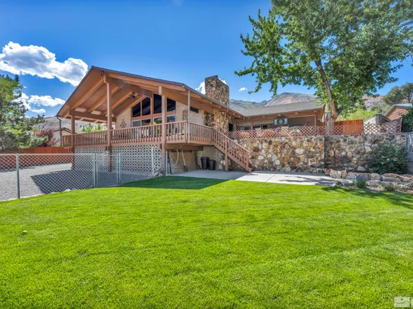 2005 Comstock Dr, Gardnerville, NV 89410