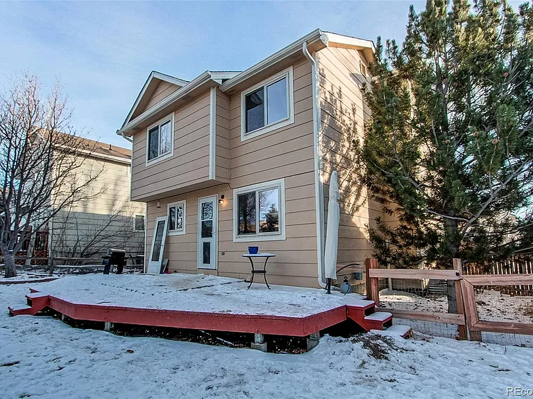 23527 Broadmoor Dr — Photo 40