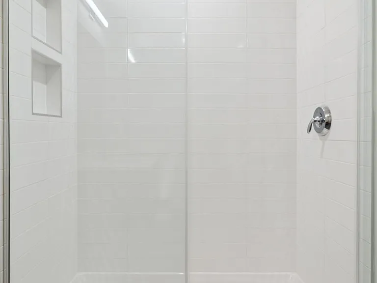 Graduate Pointe — Photo 145