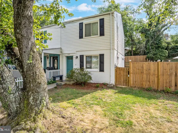 2335 Glendale Ter, Alexandria, VA 22303