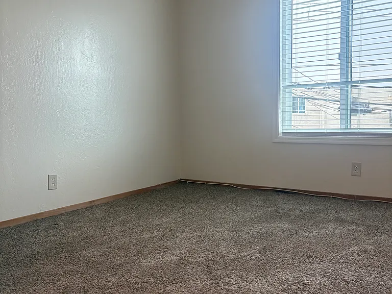667 Villa St #4 — Photo 14