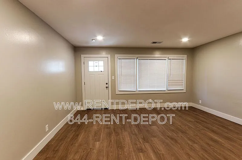 1 bed, 1.0 bath, 512 sqft, $999 — Photo 2