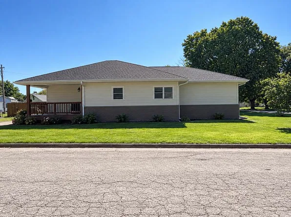 308 N Main St, Dayton, IA 50530