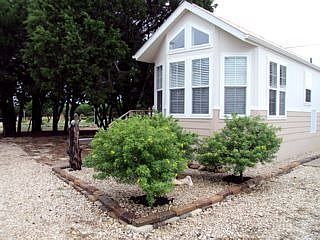 1st image of 120 Yellowstone Dr