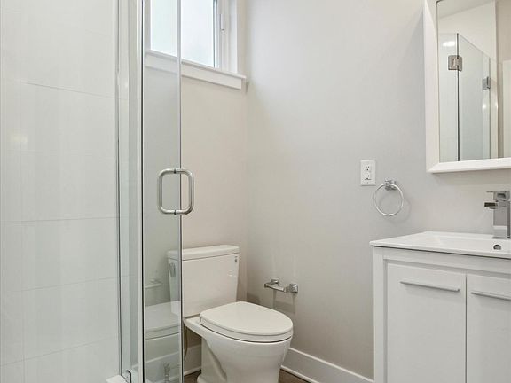 4th image of 2633 Annin St #3L