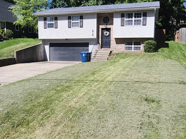 216 Lake Hillcrest Dr, Glen Carbon, IL 62034