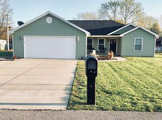 711 10th St, Grandview, IN 47615