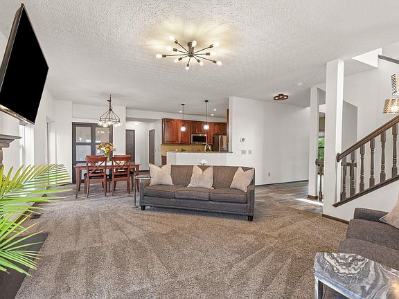 4th image of 2207 Pleasant Colony Dr