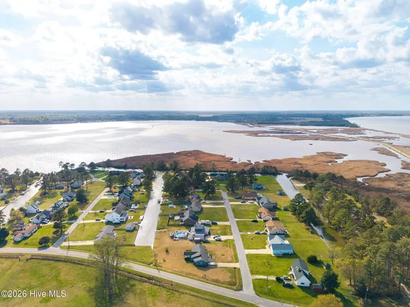 101 Canadian Goose Drive, Currituck, NC 27929