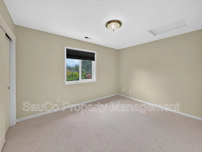 15870 NW Hackney Dr — Photo 18