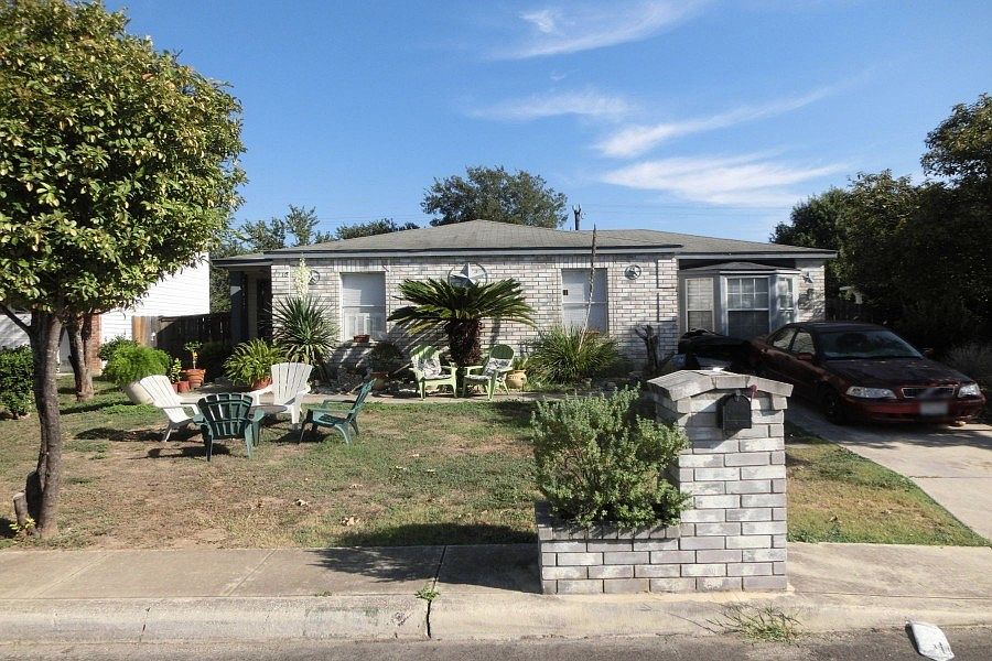 1st image of 9715 Hidden Iron St