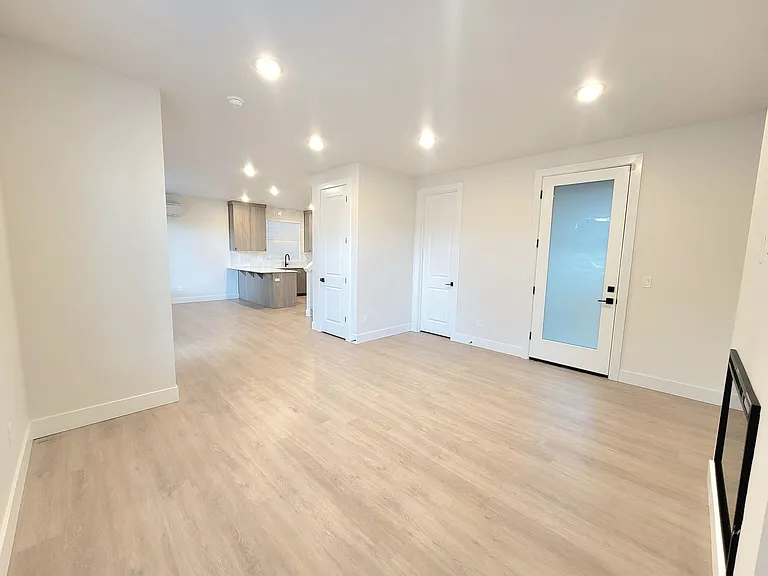 7240 SE Umatilla St — Photo 7