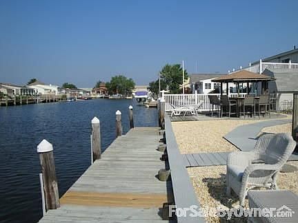 5th image of 1837 Ensign Ct