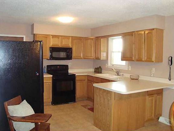 4th image of 4301 E Bluegrass Dr