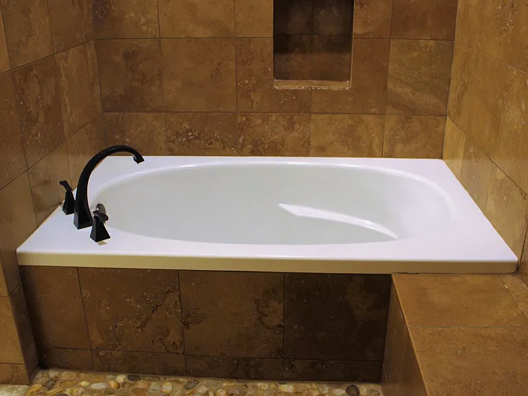 Copper Chase Luxury Apartments — Photo 4