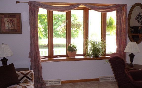 4th image of 22078 Russet Dr