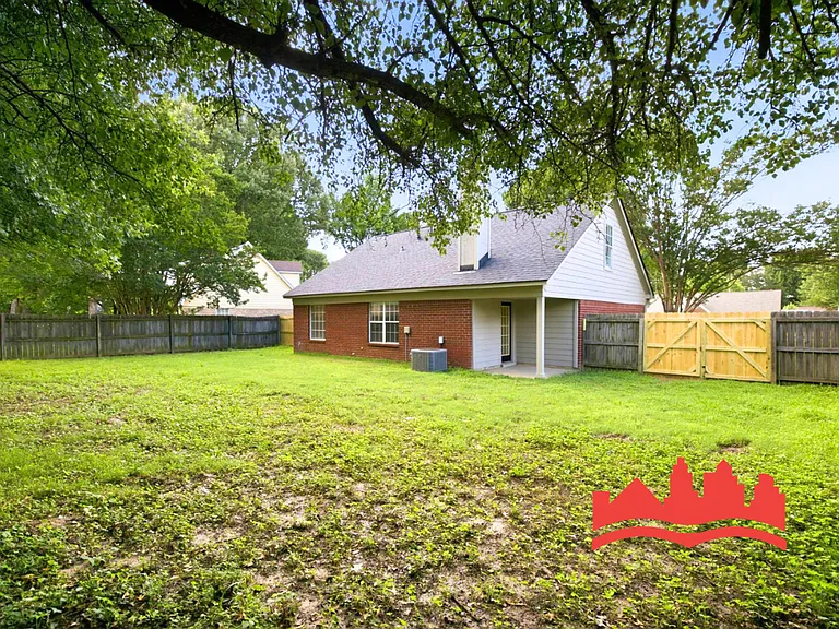 6945 Ginwood Cv — Photo 28