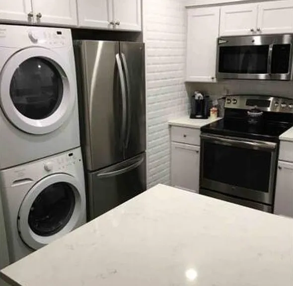 1465 E Putnam Ave #416 — Photo 7