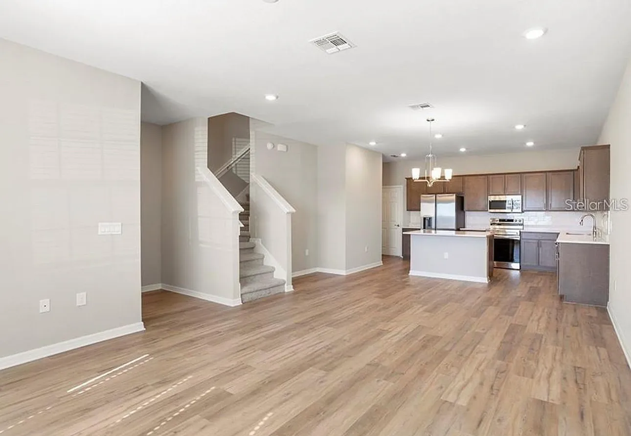 5811 Millhouse Way — Photo 1