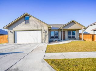 2299 NE 8th St, Hermiston, OR 97838