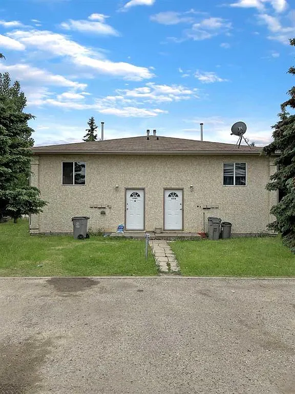 2 bed, 1.0 bath, 793 sqft, $1,350 — Photo 2