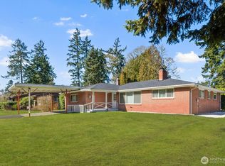 8415 Mount Tacoma Dr SW, Lakewood, WA