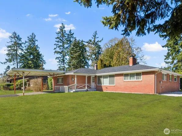 8415 Mt Tacoma Drive SW, Lakewood, WA 98498