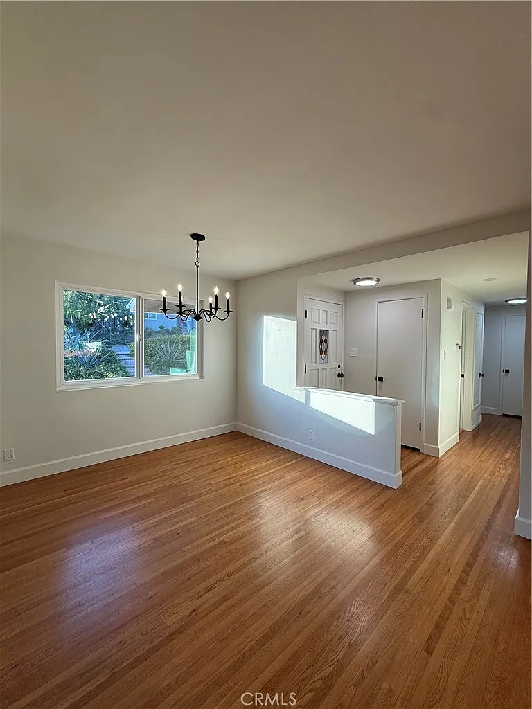3 bed, 1247 sqft, $7,750 — Photo 2