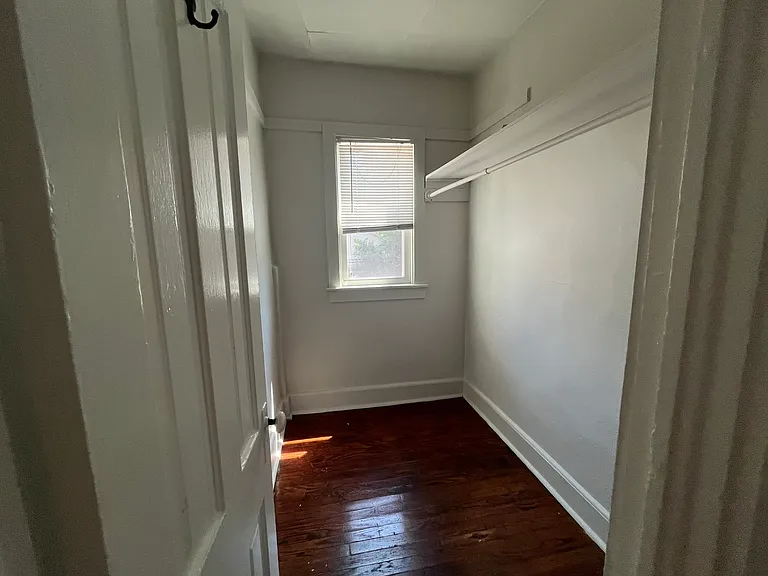 2033 N Cambridge Ave #2 — Photo 8