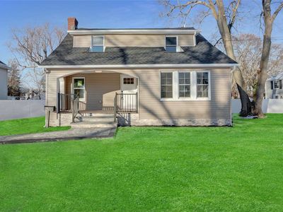 18 Terry Avenue, Amityville, NY, 11701
