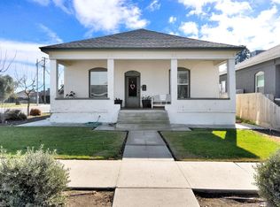3 C St, Lemoore, CA 93245