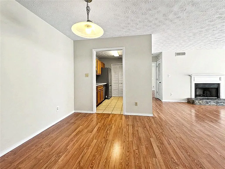 1702 Country Park Dr SE — Photo 11