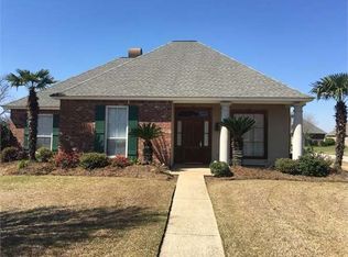 4656 Shelter Ct, Port Allen, LA 70767
