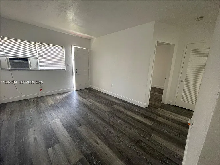 15940 NE 19th Ct #2 — Photo 5