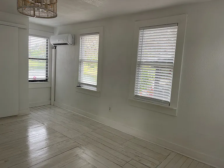 Bedroom 1 - Lake side corner